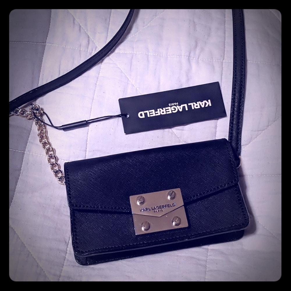 Black clutch